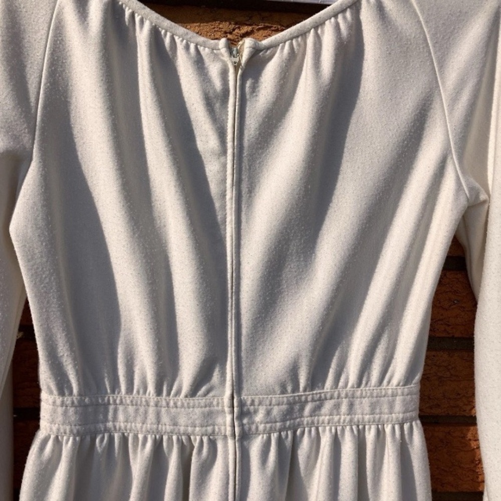 Leslie Fay VTNG Ivory Maxi Peasant White Dress with Floral Embroidery XS READ - Picture 4 of 11